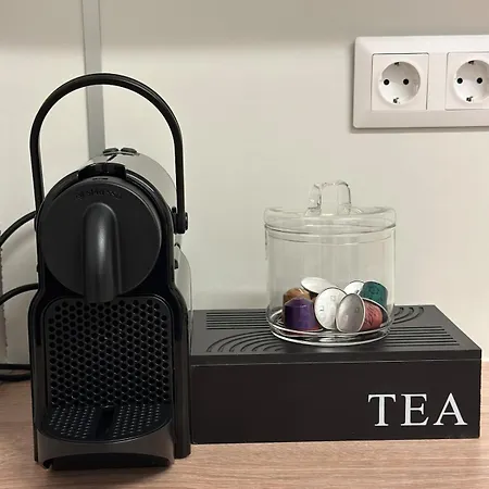 Lovingly & Comfortably Furnished Apartman