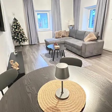 Lovingly & Comfortably Furnished 아파트 *