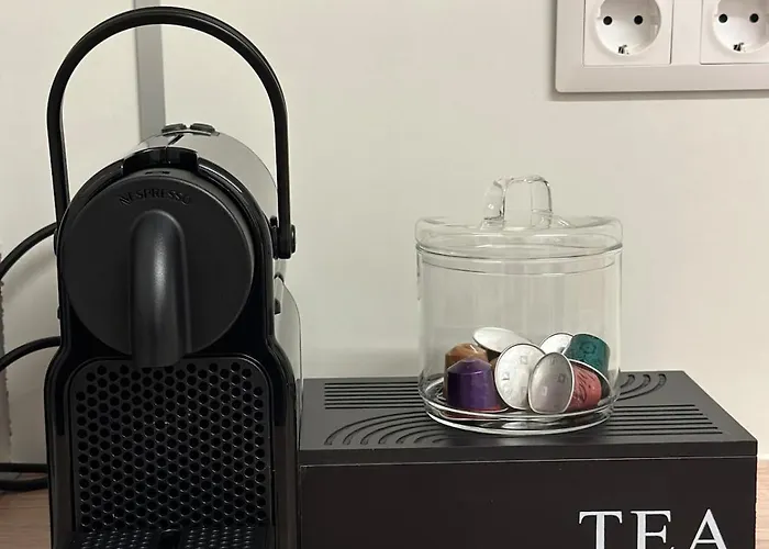 Lovingly & Comfortably Furnished 아파트